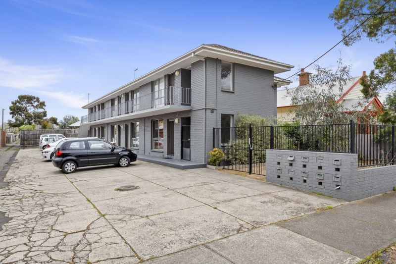 7/25 Spencer Street, Northcote