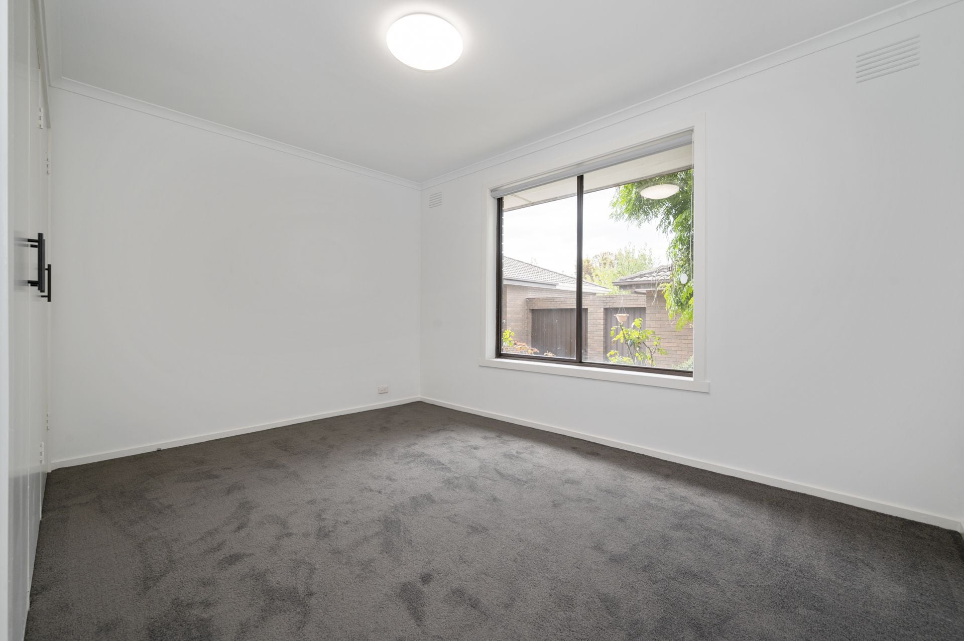 Renovated Unit in Ideal Locale