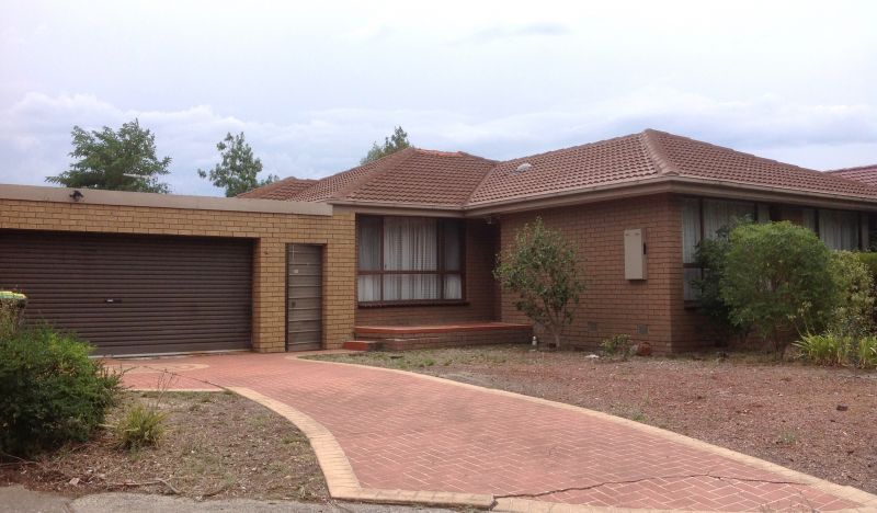 9 Apsley Court, Mill Park
