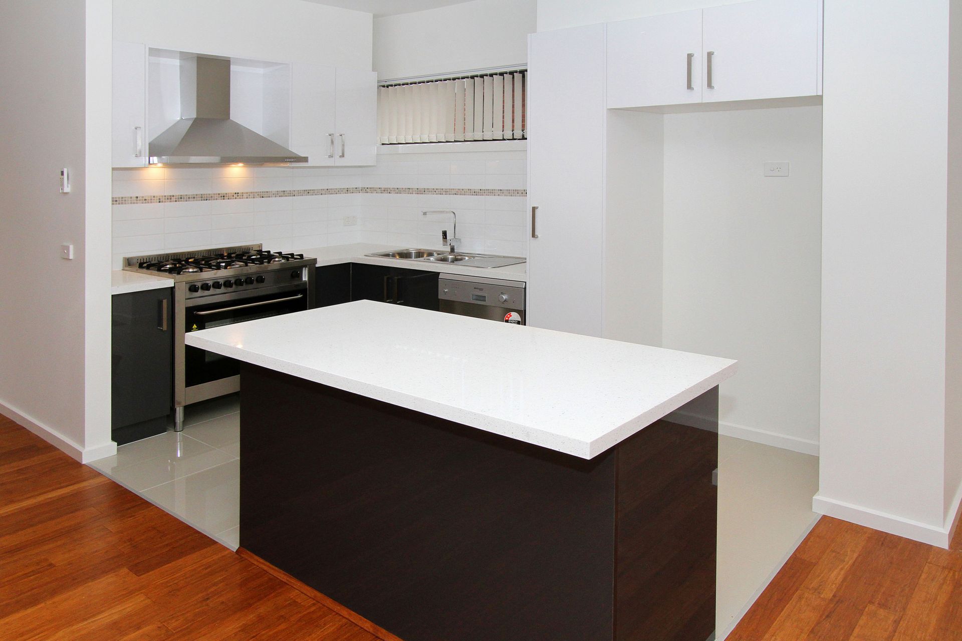 CHIC MODERN LIVING!
