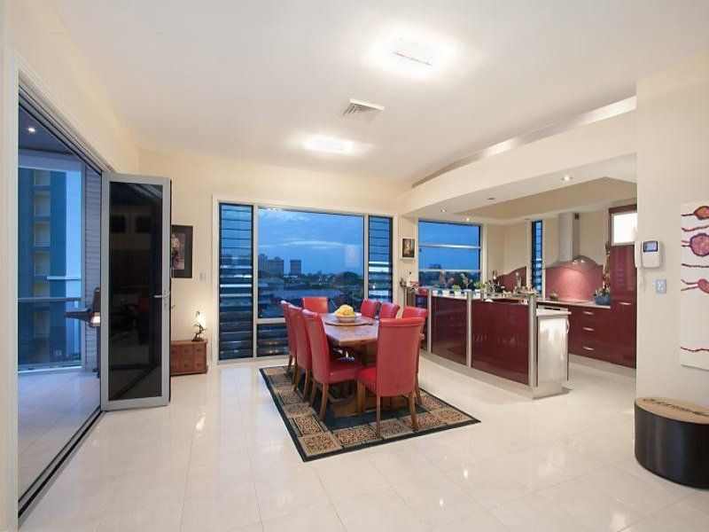 6 Garrick Street COOLANGATTA QLD, Coolangatta - Thumbnail 4