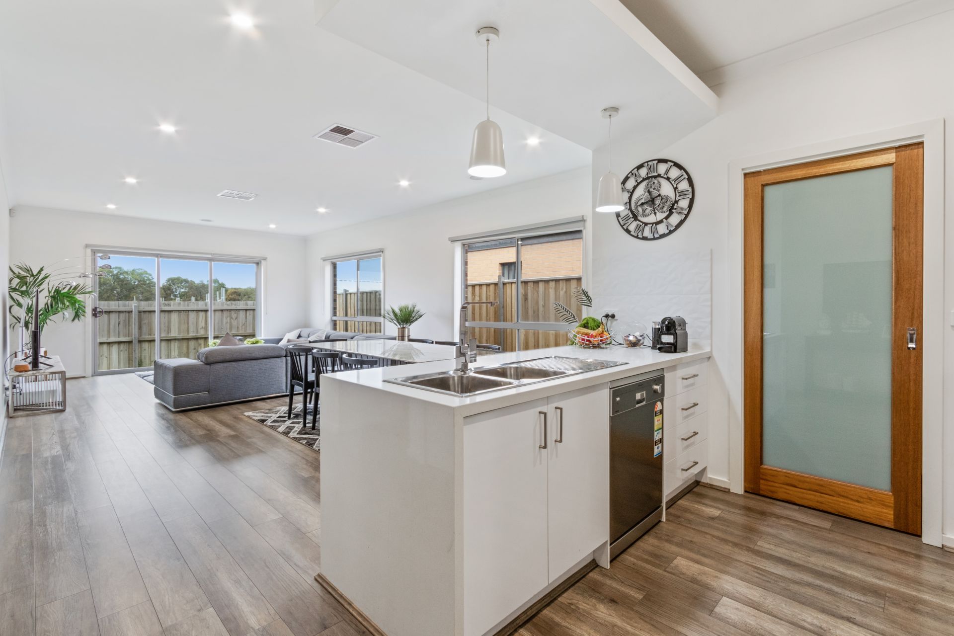 MODERN HOME IN ARRAMONT ESTATE
