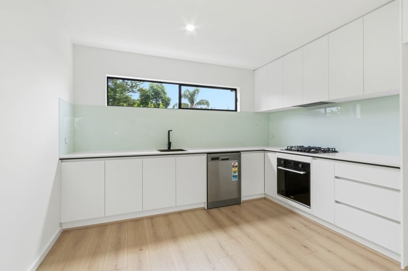 5/172 Darebin Road, Northcote