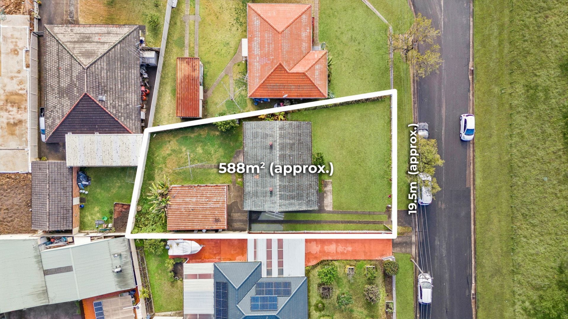 11 Manuka Crescent Bass Hill NSW, Bass Hill - Thumbnail 2