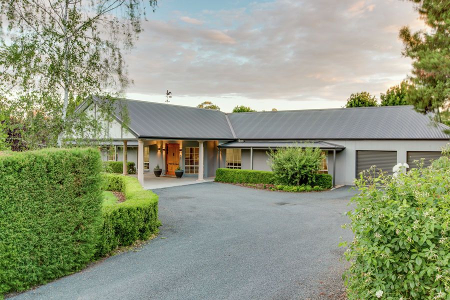 Real Estate For Sale 1 Clare Avenue Lake Albert , NSW