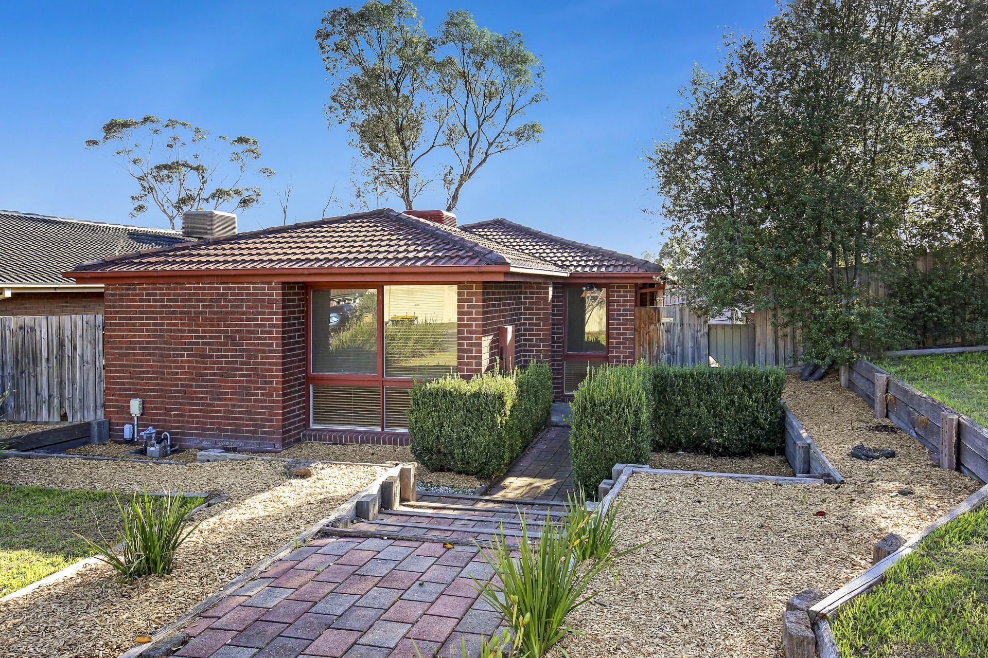Position, Potential & Priced To Sell - 
SET NEGOTIATION: Monday 2nd July @ 6.00pm (Unless Sold Prior)