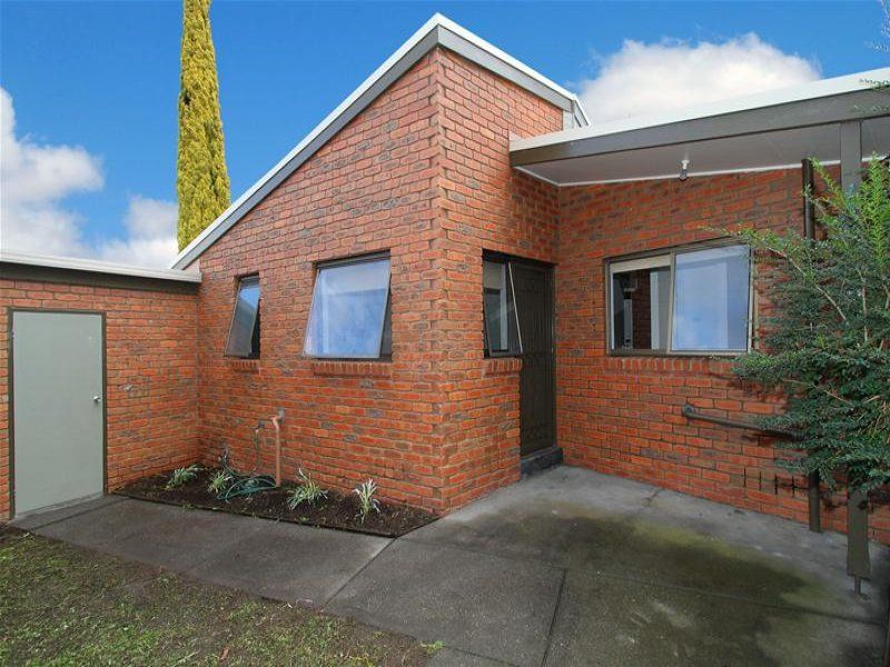 Close To All Amenities & in immaculate condition