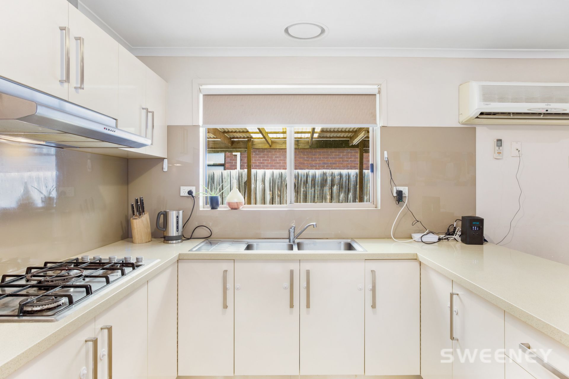34 Oakdene Grove South, Altona Meadows - Thumbnail 7
