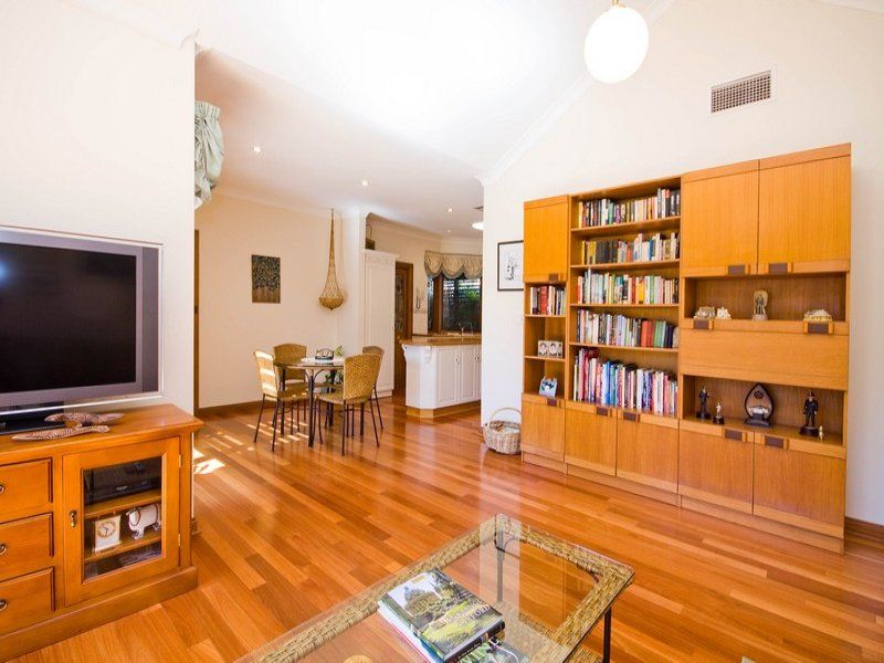 5A Hampton Street Hawthorn 5062