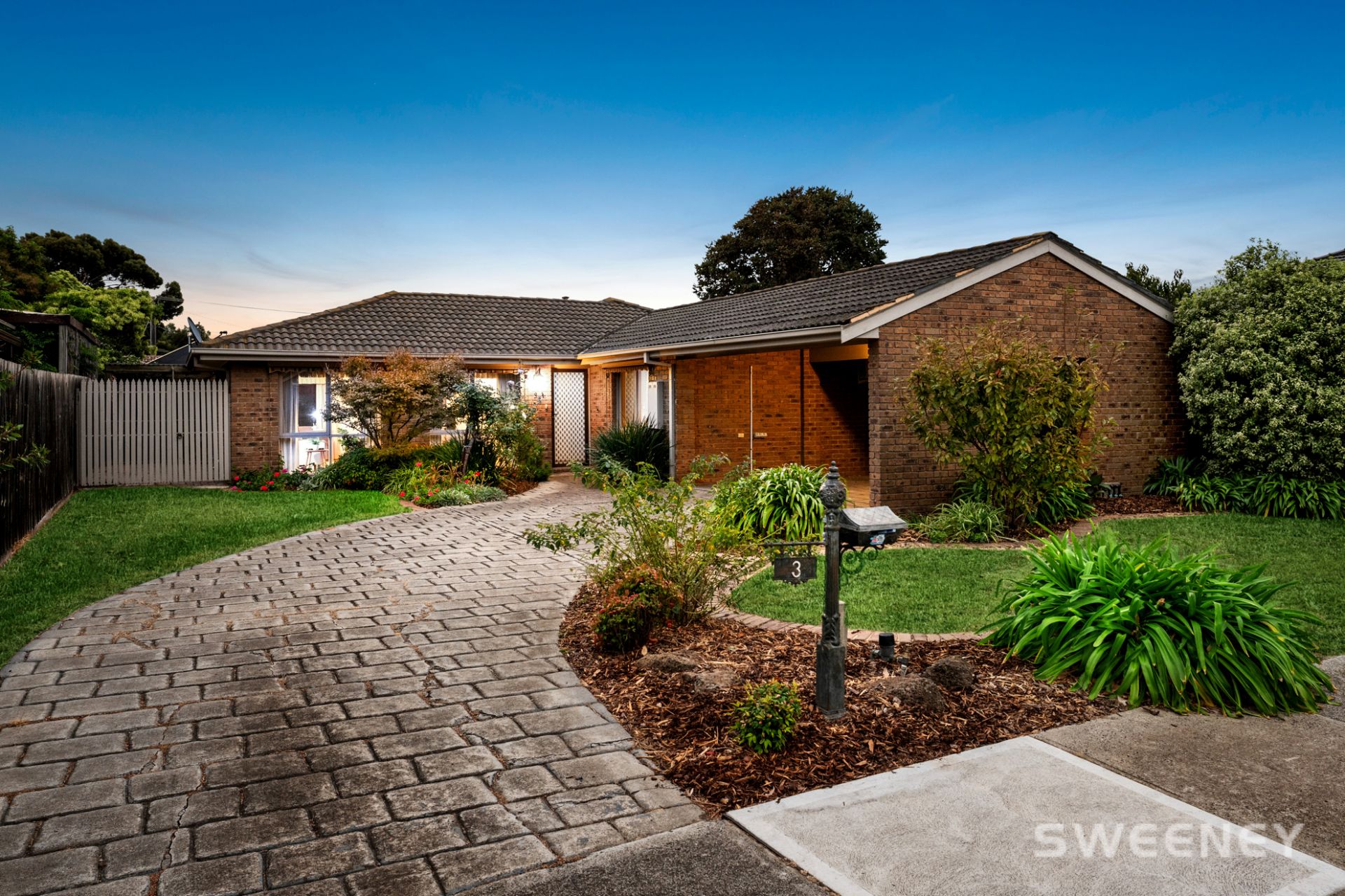 3 McAlpine Court, Altona - Thumbnail 2