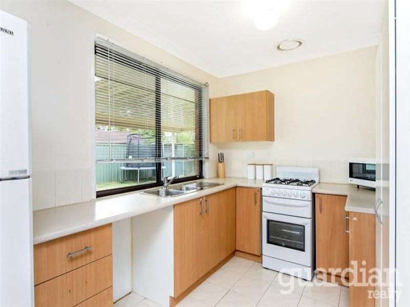 11 Leonie Place HASSALL GROVE NSW, Hassall Grove - Thumbnail 5