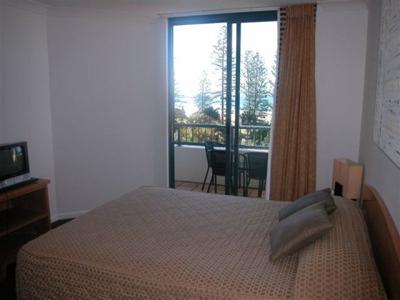 445 92-102 Marine Parade COOLANGATTA QLD, Coolangatta - Thumbnail 5
