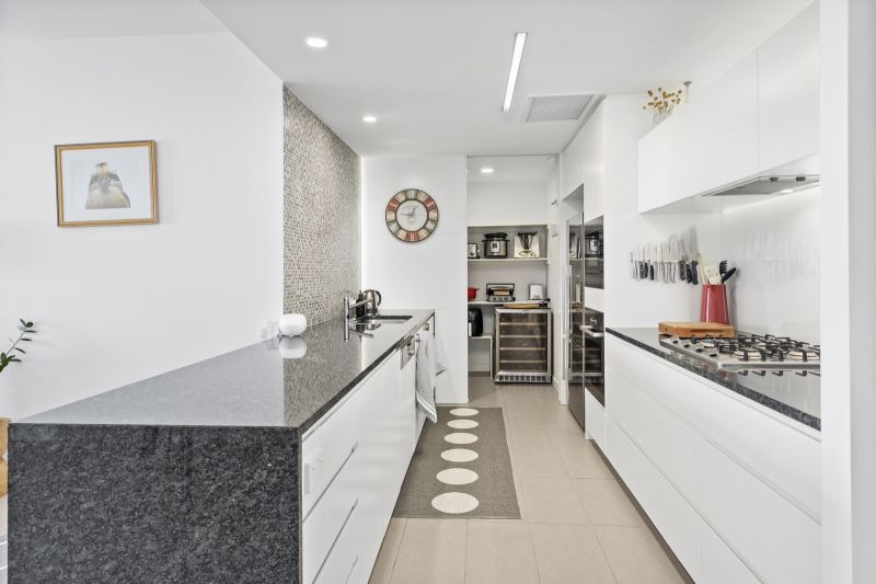 6507/6 Marina Promenade, Paradise Point - Thumbnail 5