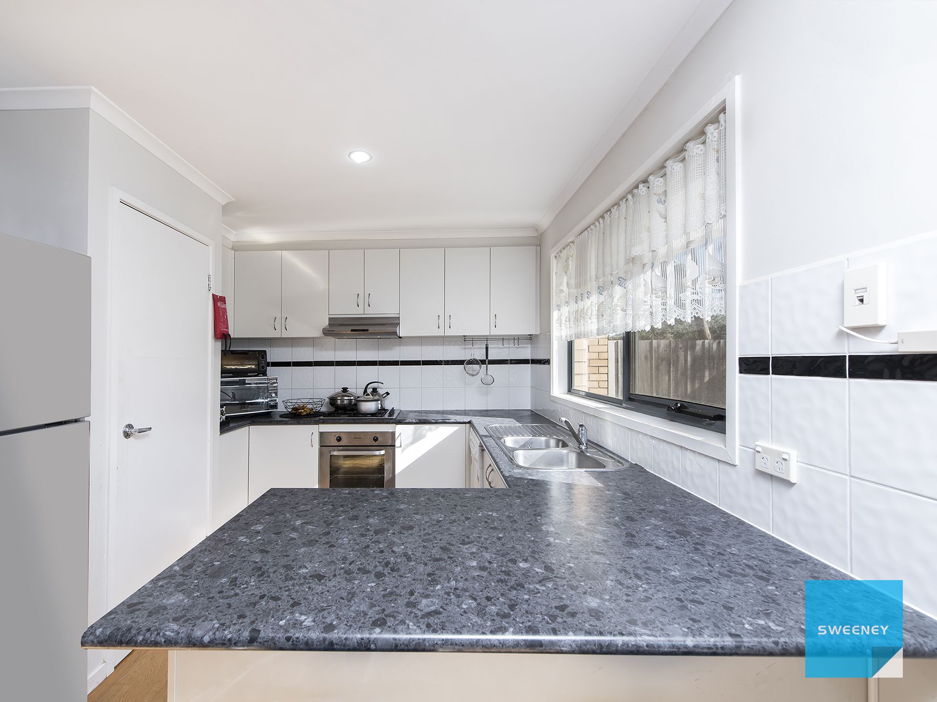 9/8 Sherdley Green, Caroline Springs - Thumbnail 4