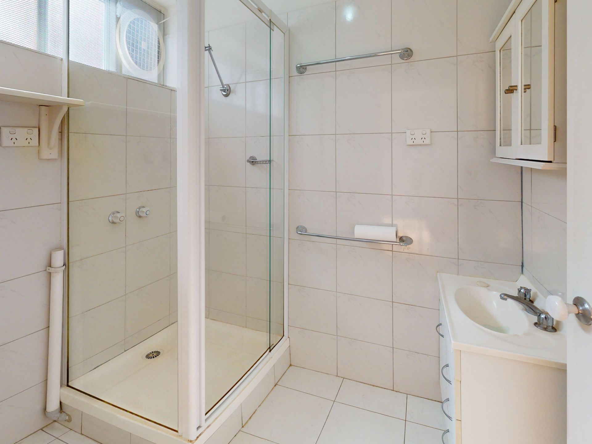 2/2 Affleck Street, South Yarra - Thumbnail 8