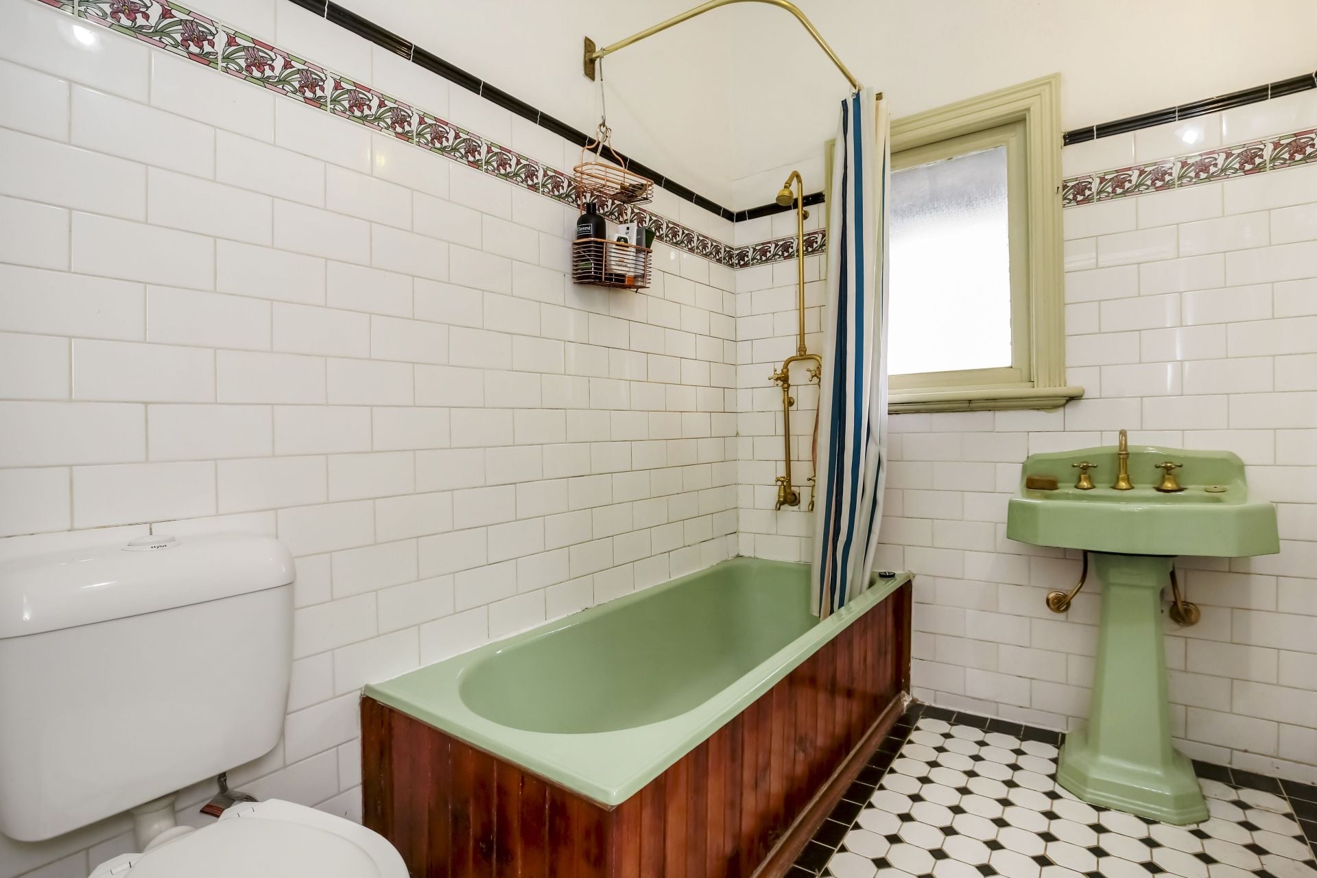 Period Charm In A Prime Position