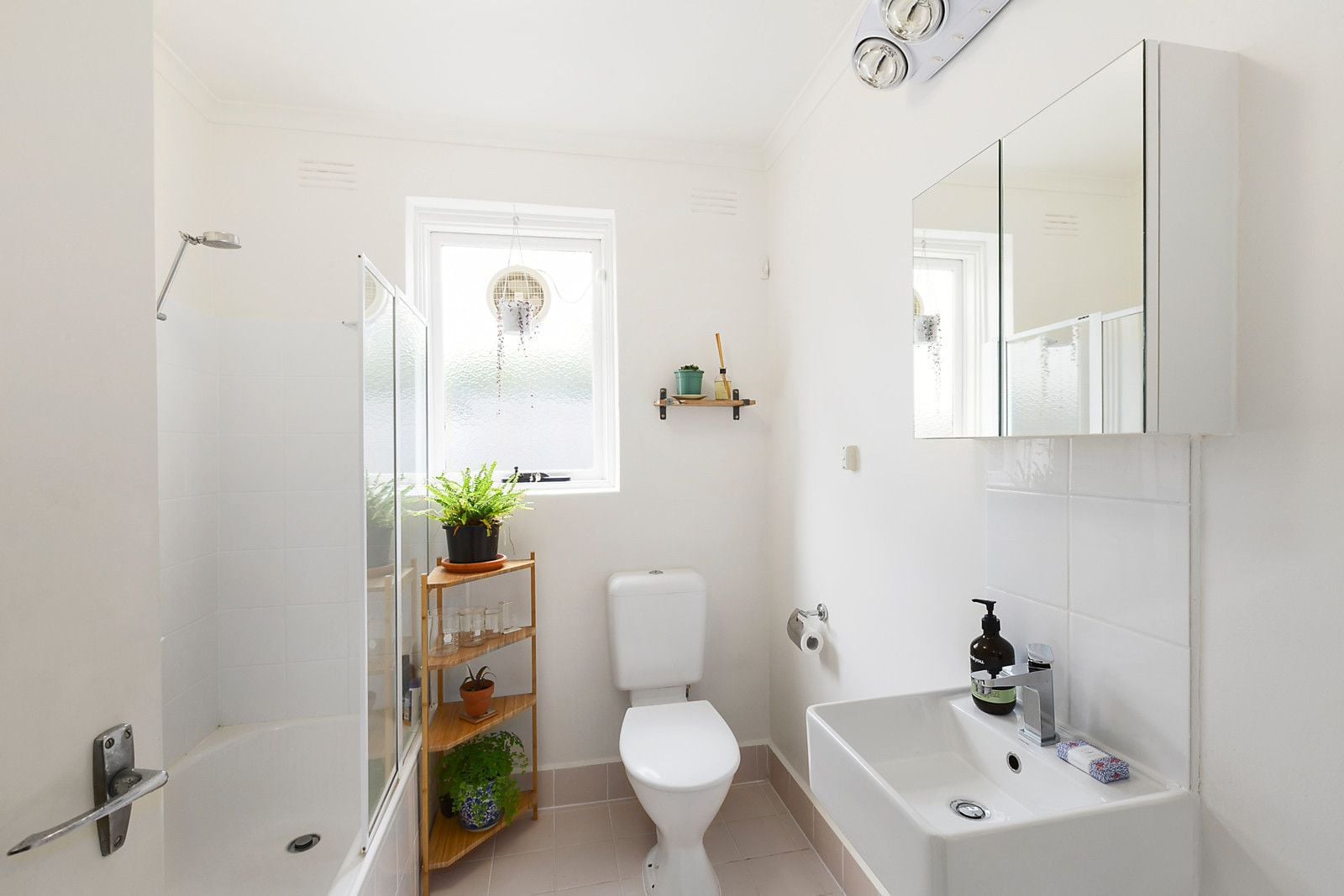 * The property is currently under application. *
 -
Spacious & Convenient Living