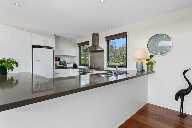 36 Ocean Park Drive, Marengo, VIC, Marengo - Thumbnail 4