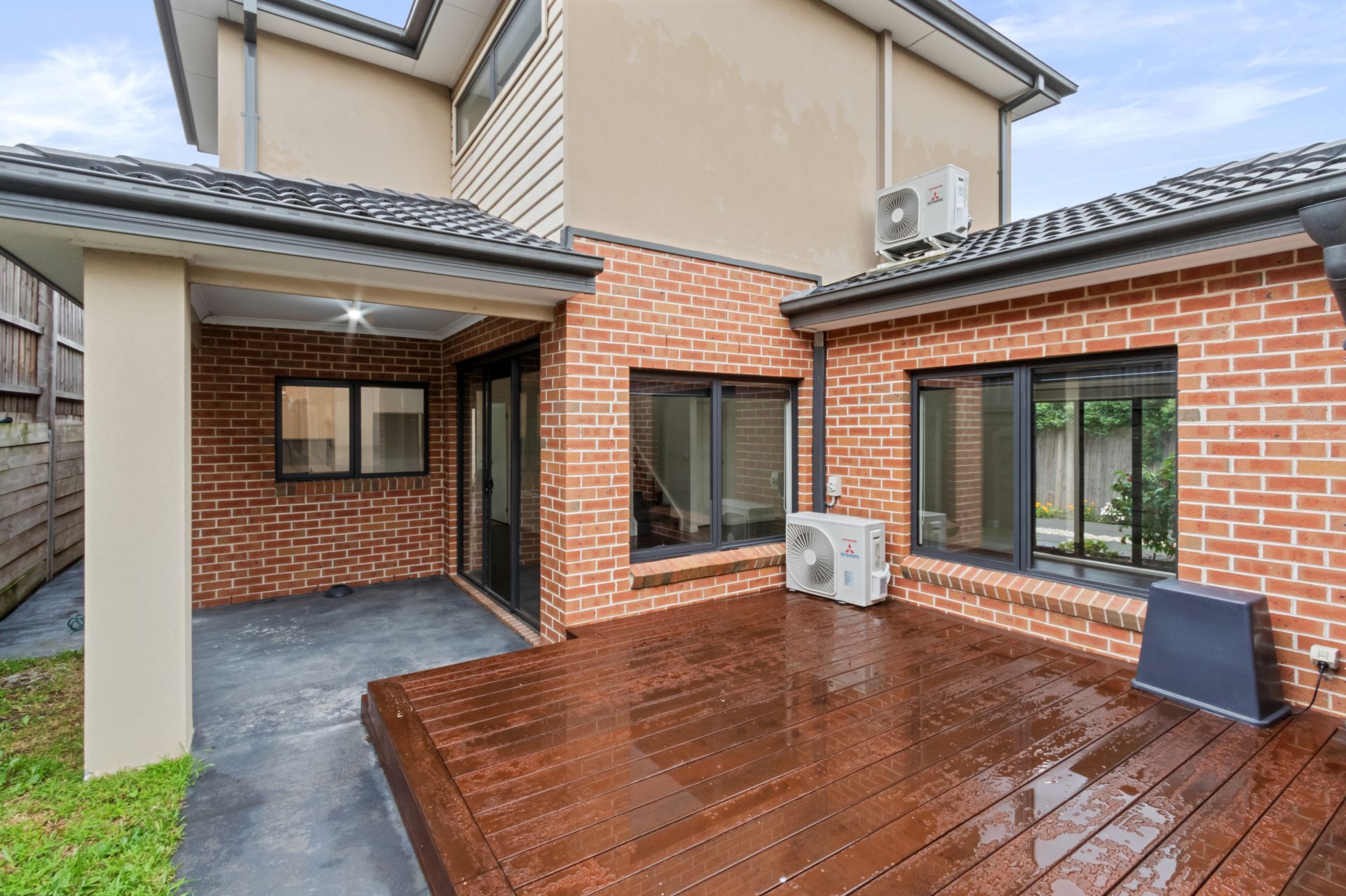 Modern 3-Bedroom Townhouse for Rent in Reservoir!