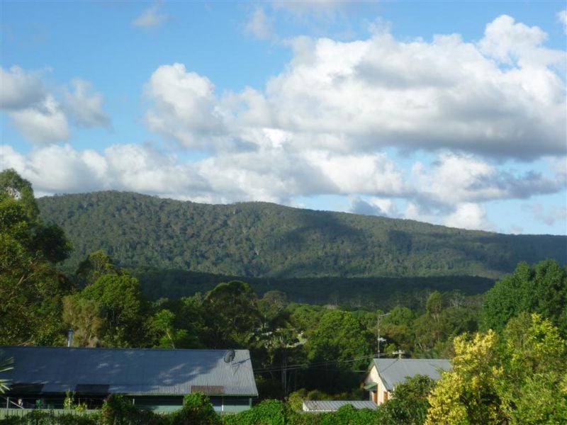 SOLD BY CARDOW & PARTNERS WOOLGOOLGA 02 6654 1148