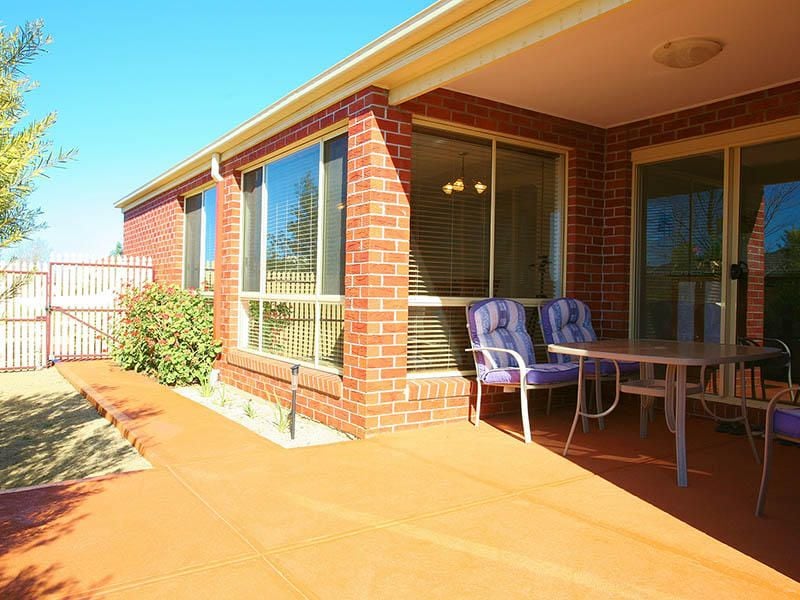 2 Hounslow Green, Caroline Springs - Thumbnail 6