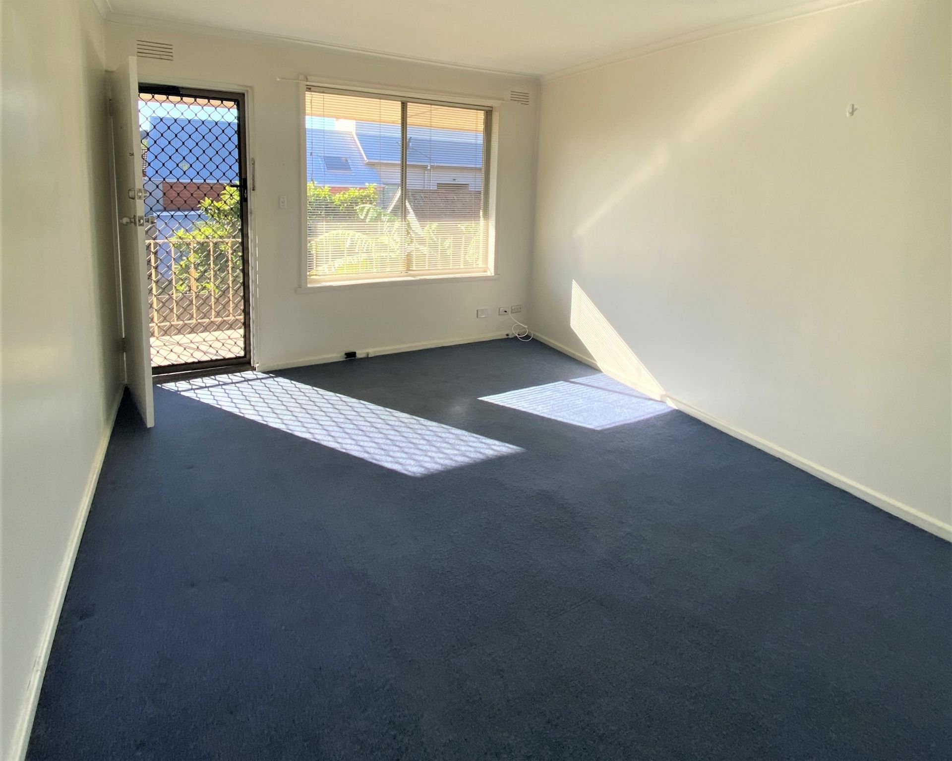Great location, great price!
