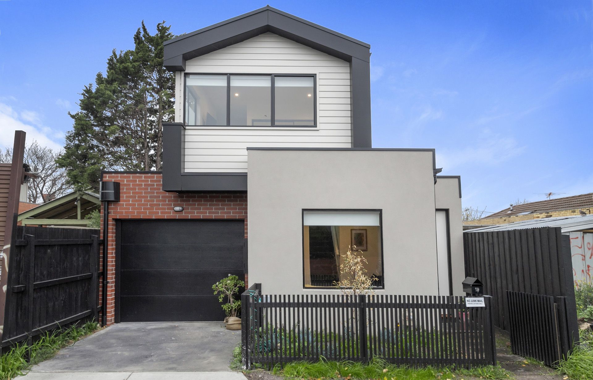 19 Swan Street, Footscray - Thumbnail 2