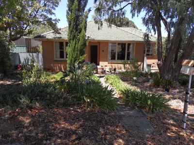 3 BR HOME - CORNER BLOCK - SUBDIVISION POTENTIAL