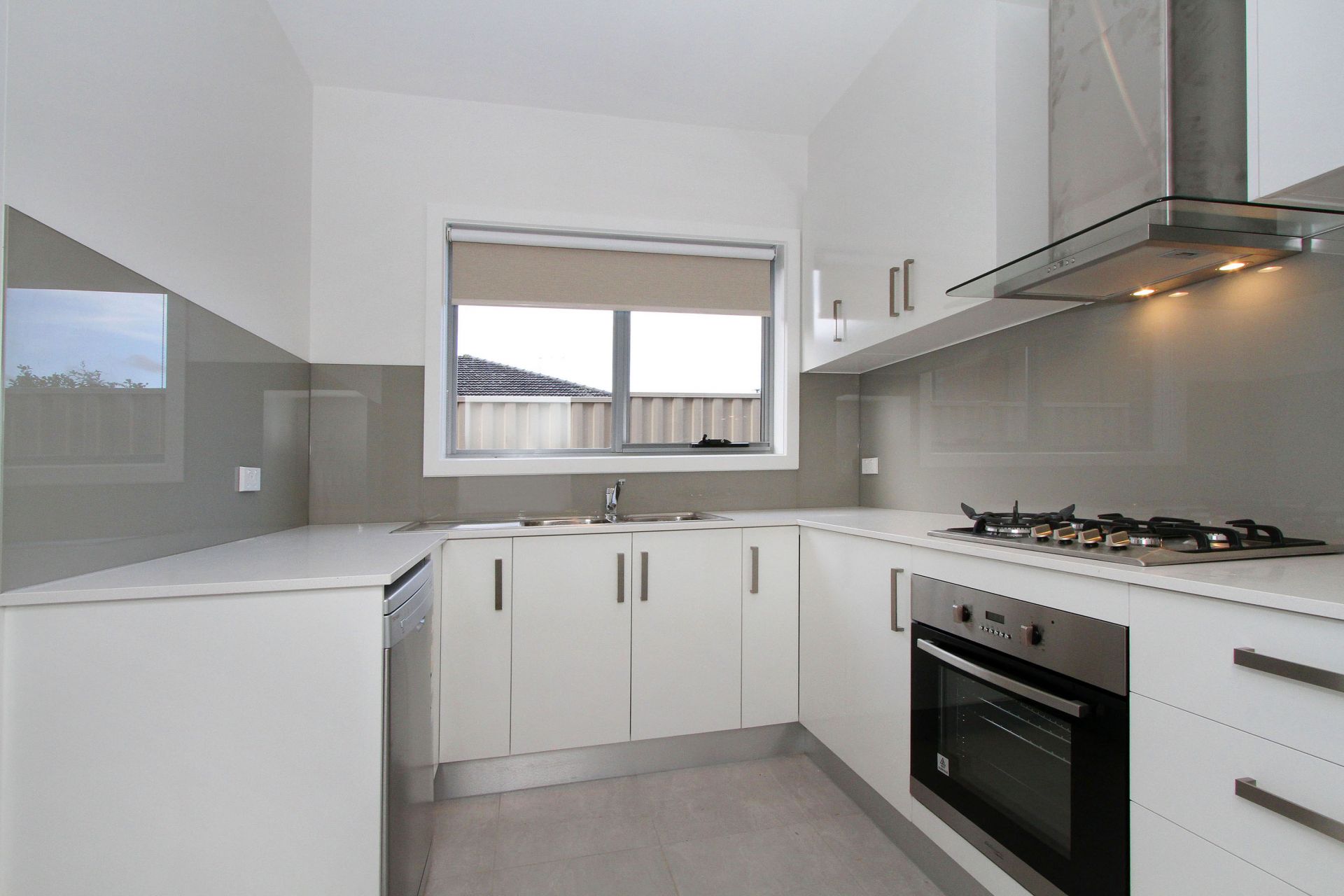SLEEK, SPACIOUS & NEAR NEW