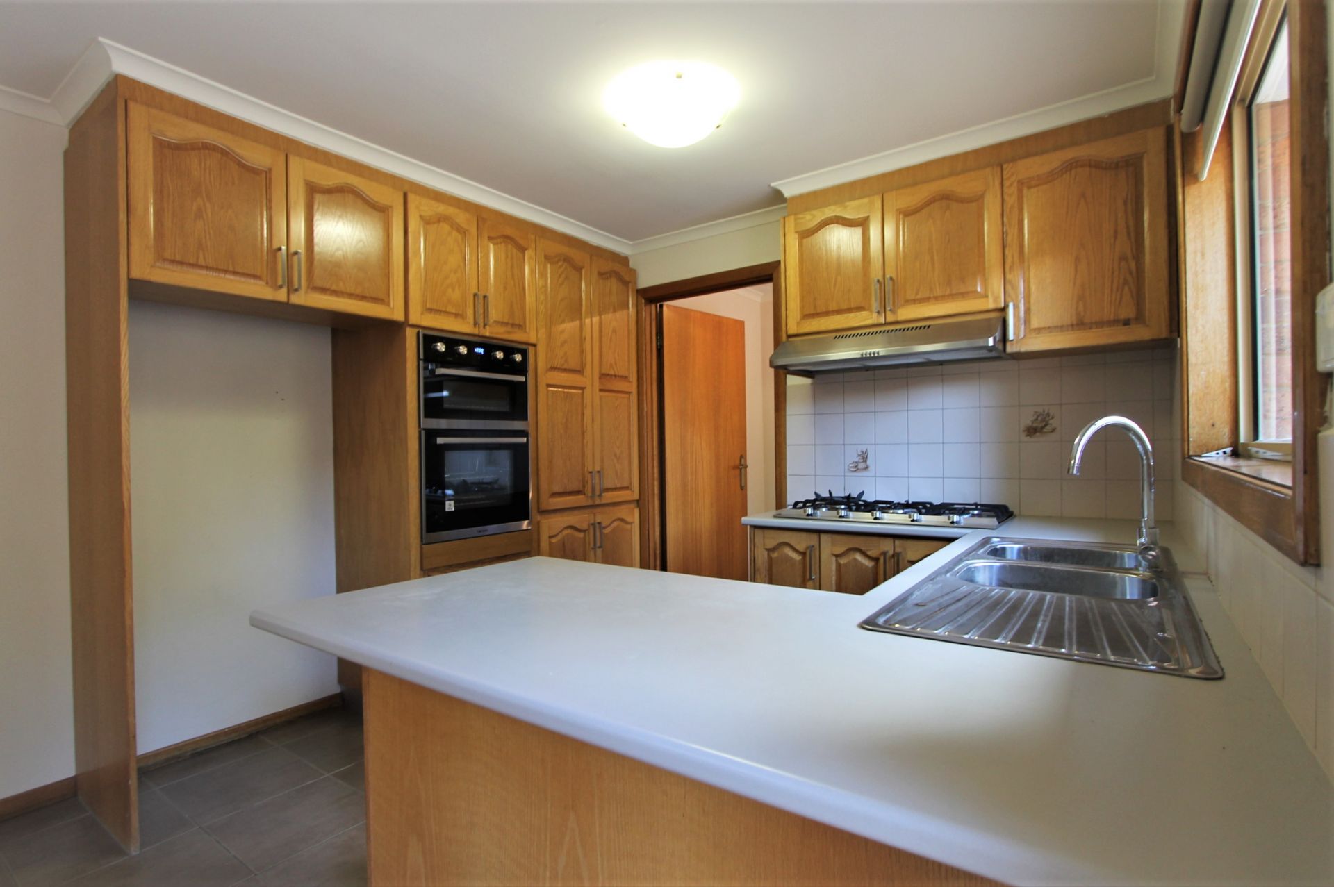 WELL PRICED, FANTASTIC LOCATION!!