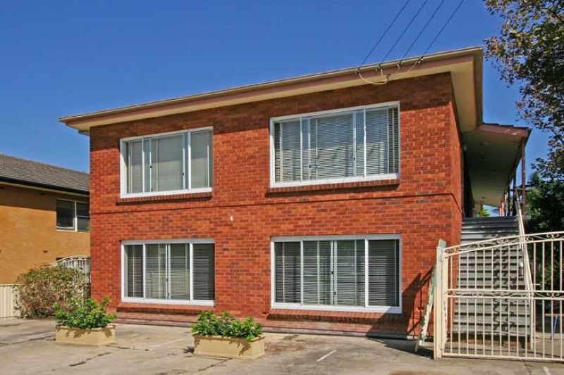 4 Phillip Street
