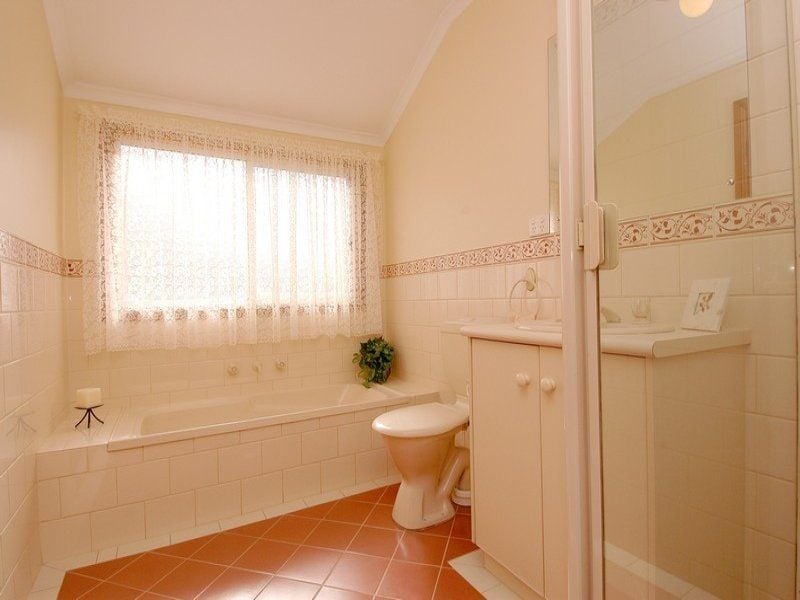 1/1 MARTHA STREET Paradise 5075