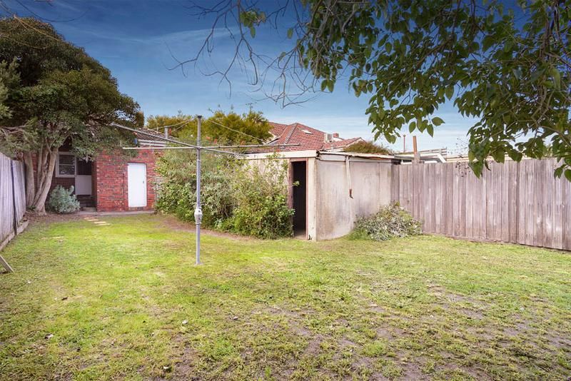33 Frederick Street, Caulfield South - Thumbnail 4