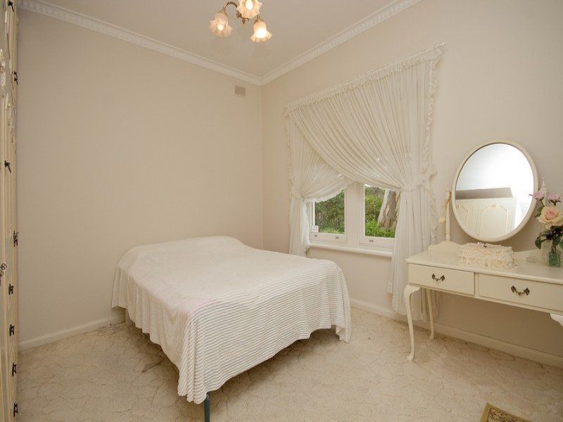 8 Wurinya Avenue Stonyfell 5066