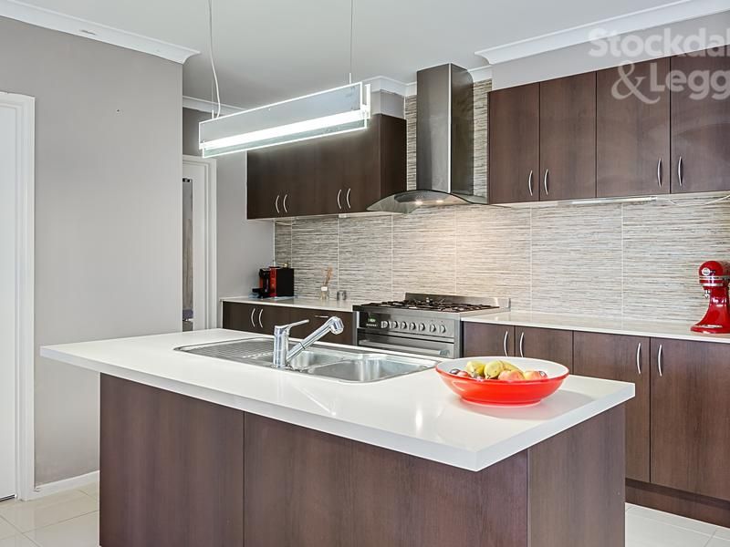 12 Kerrabee Drive MERNDA, Mernda - Thumbnail 8