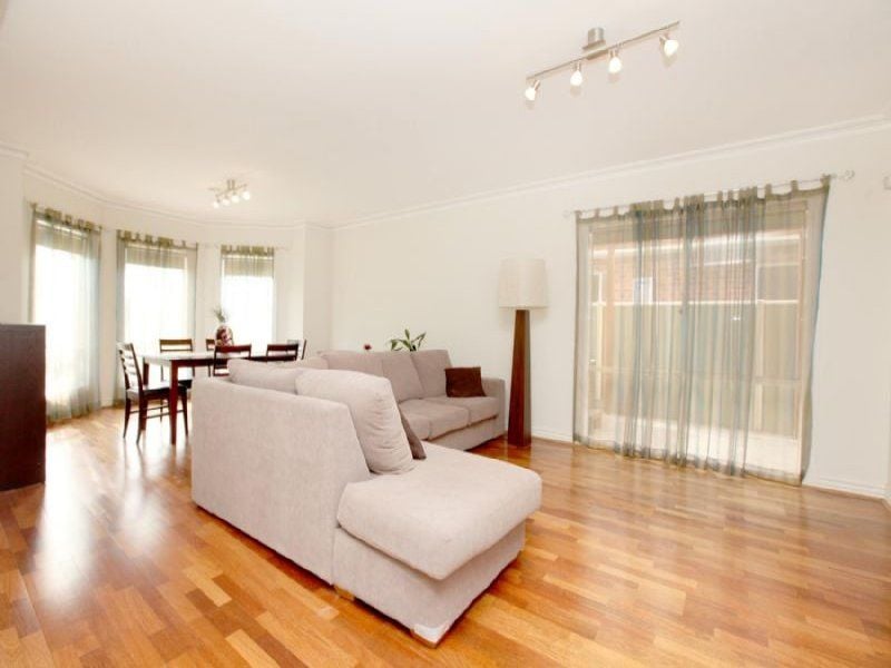 14 Stockton Drive, Cairnlea - Thumbnail 3