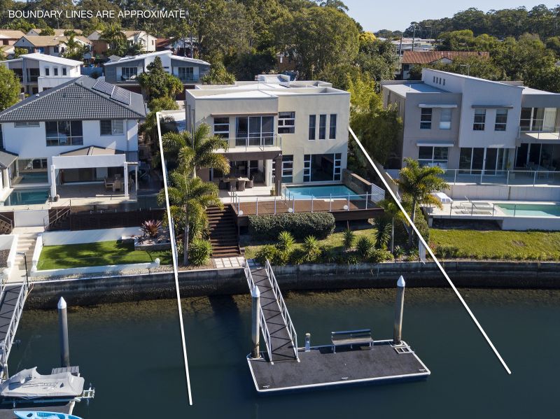 71 Compass Drive, Biggera Waters - Thumbnail 3