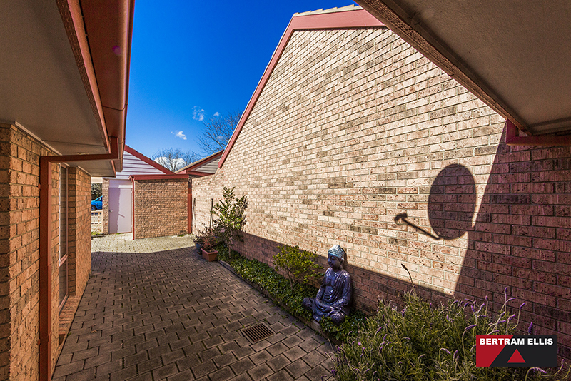 140 De Little Circuit, Greenway - Thumbnail 3