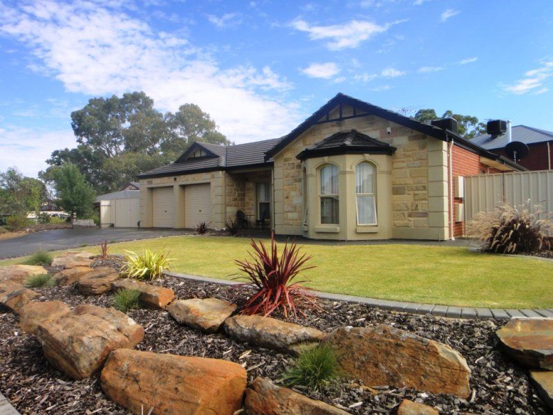 Sold property 399950 for 4 Reg Smith Crescent Williamstown , SA 5351