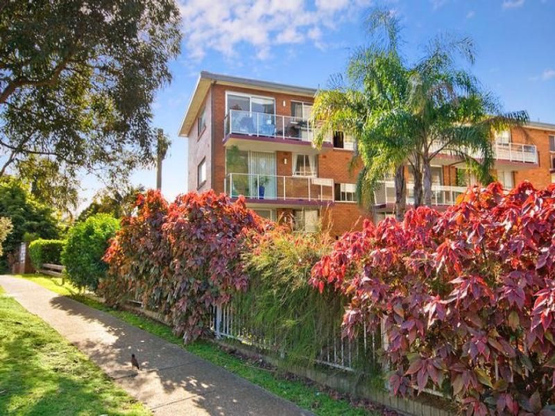Real Estate For Sale 3/28 Undercliffe Road Freshwater , NSW