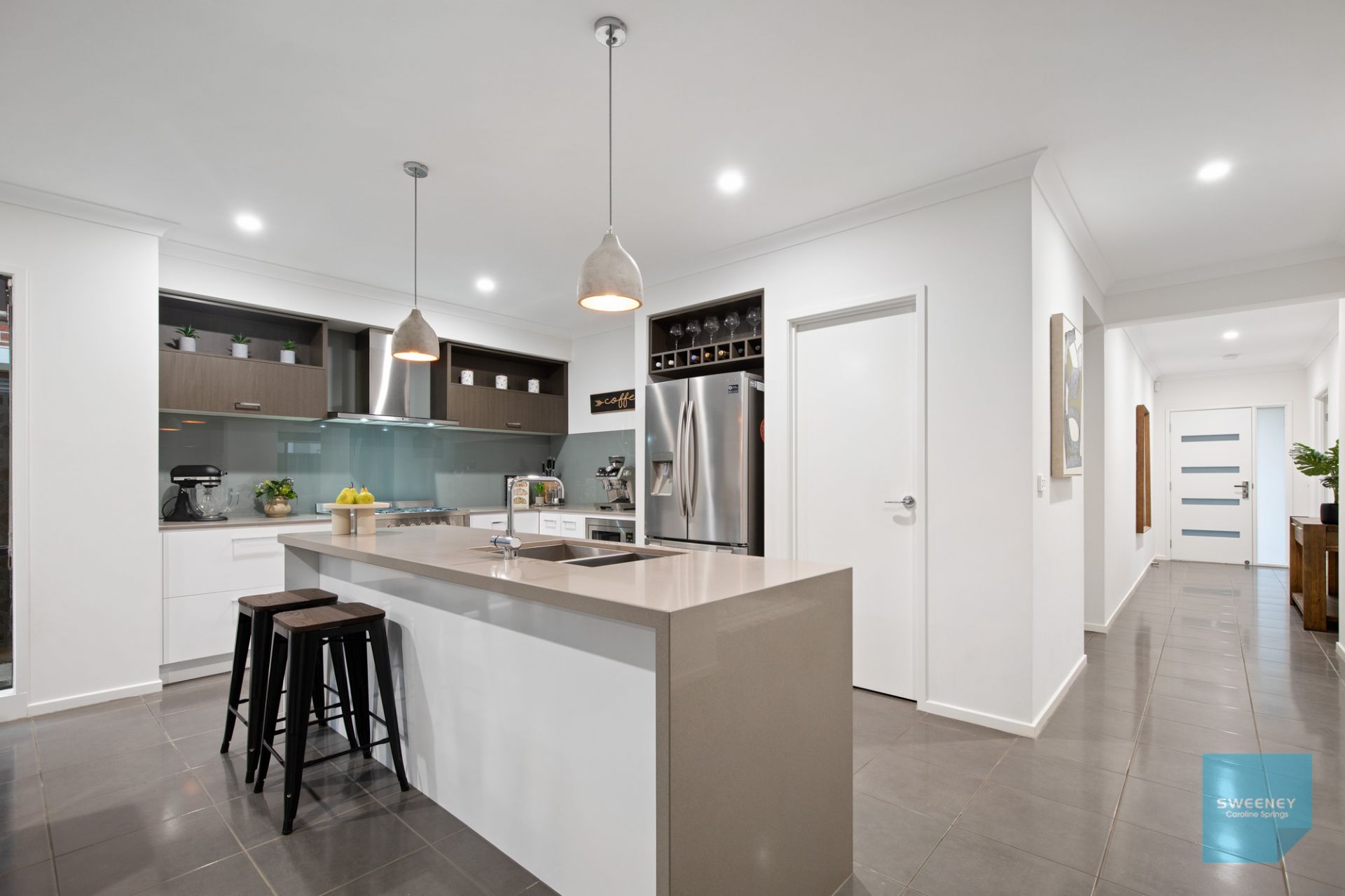 12 Zenith Court, Fraser Rise - Thumbnail 4
