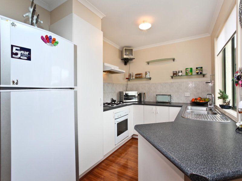 10 Niewand Avenue, Burnside - Thumbnail 3
