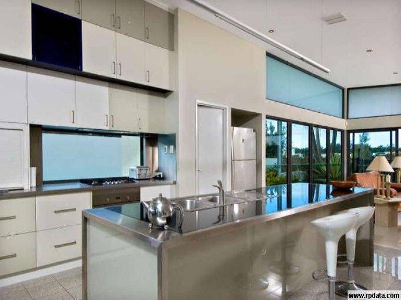 122 Mahogany Drive PELICAN WATERS QLD, Pelican Waters - Thumbnail 6