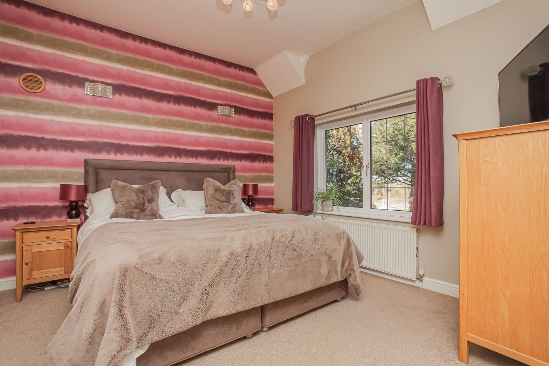 Burford Road, Witney, OX28 Martyn Cox & Company