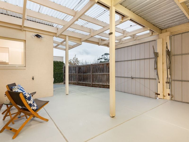 Real Estate For Sale 2/42 Shandon Street Mornington , VIC