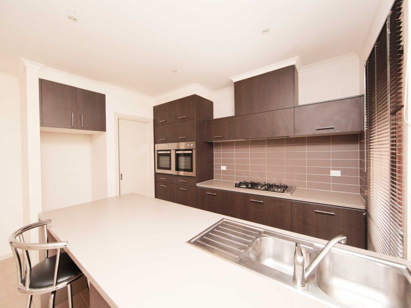 82 Tuross Crescent SOUTH MORANG, South Morang - Thumbnail 6