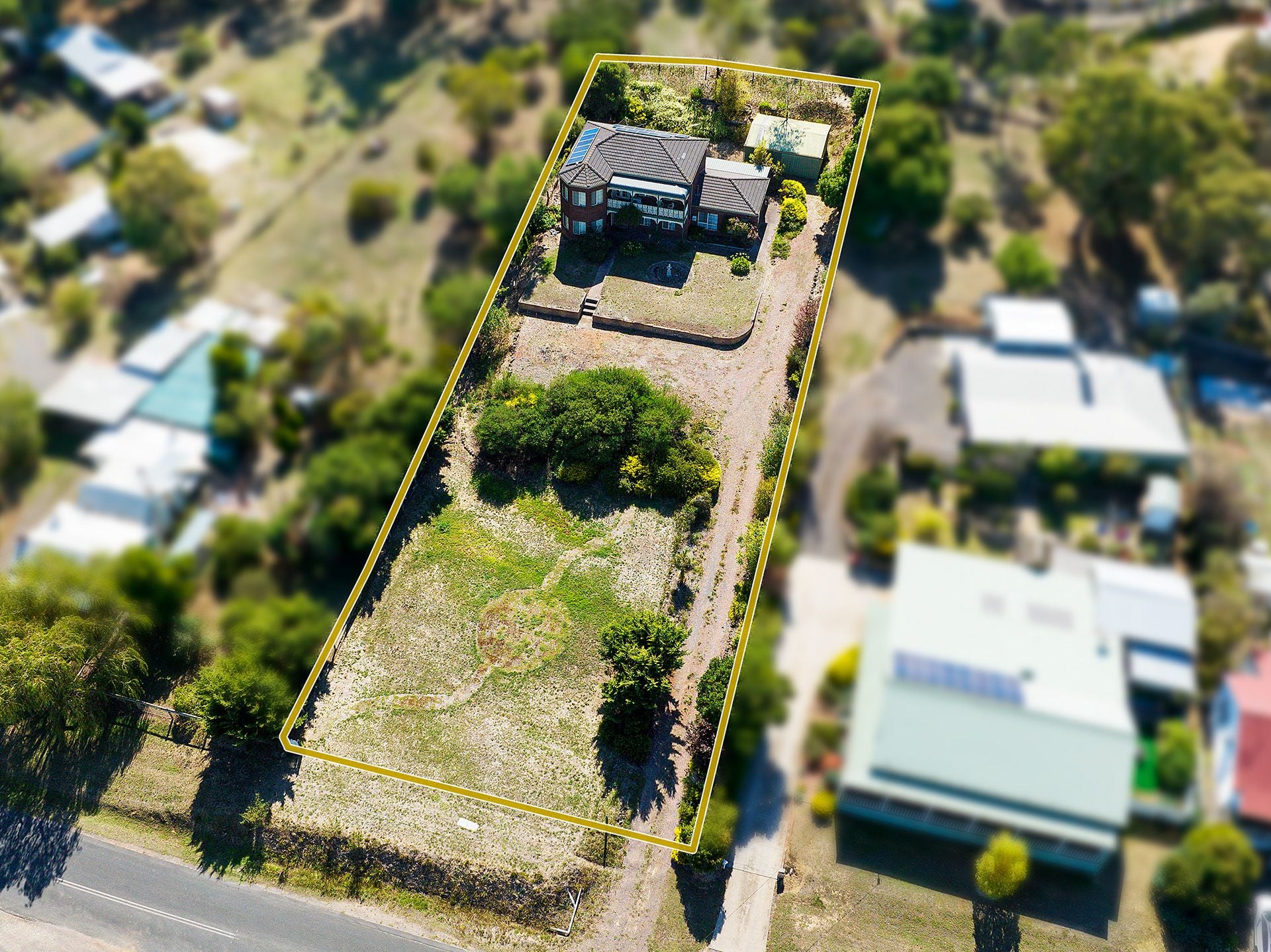 25 Moscript Street, Campbells Creek - Thumbnail 3