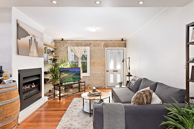 SOLD - Light and Style in Surry Hills Landmark 'Cat Alley'