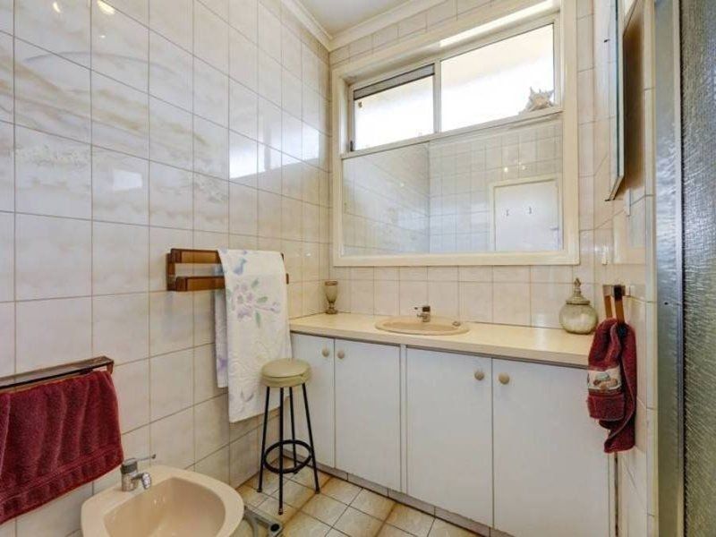 56 Stenhouse Avenue, Brooklyn - Thumbnail 6