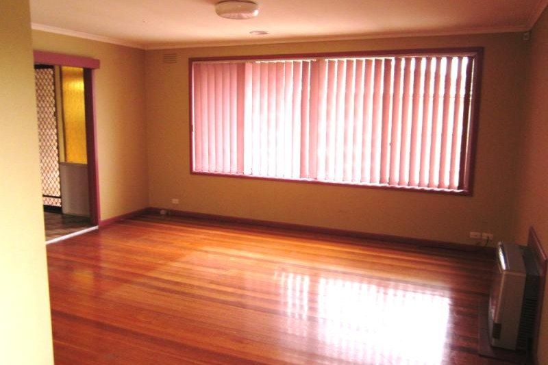 LOVELY THREE BEDROOM HOME      *Insp Thu 19th May @ 5:00pm & Sat 21st May @ 10:40am*